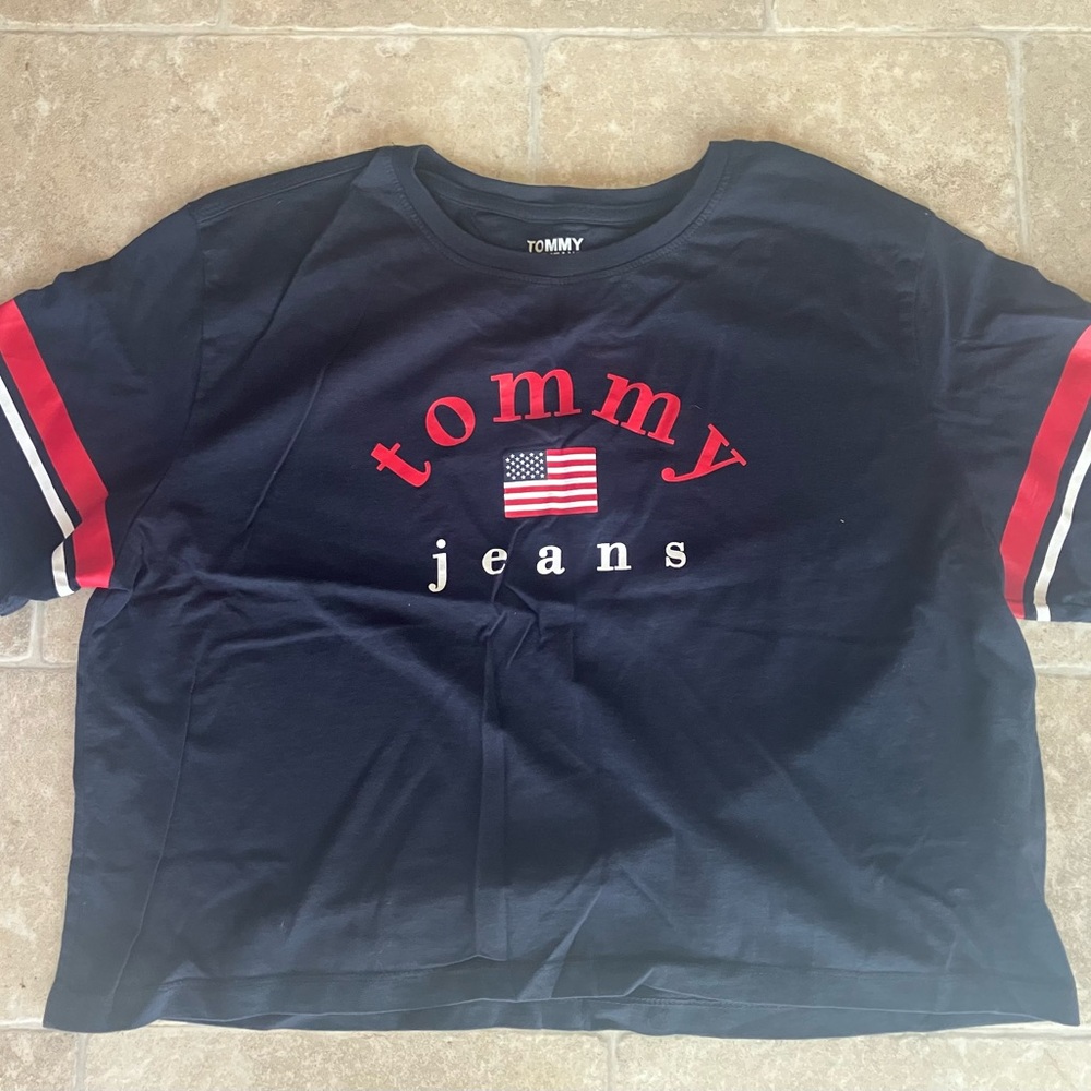 Tommy Hilfiger navy crop-top